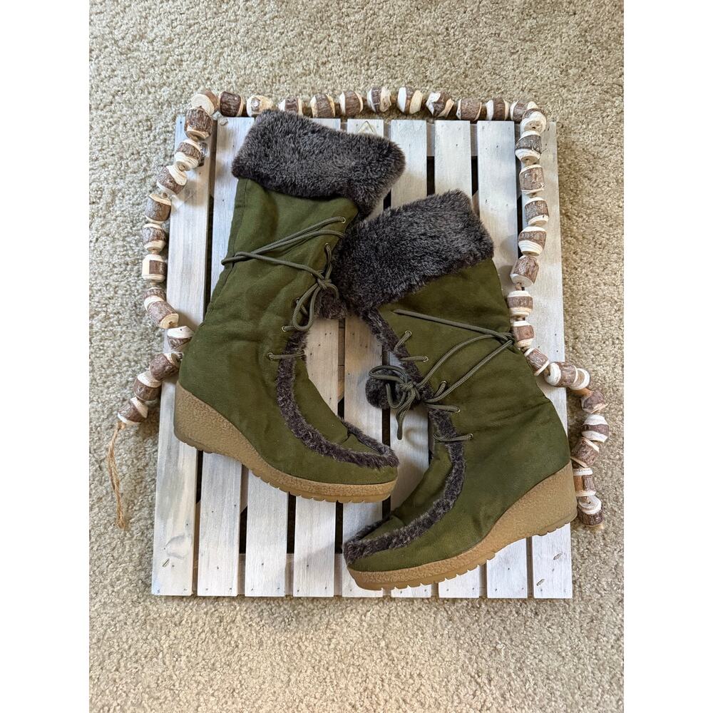 READ Vintage Y2K Bumper Faux Fur Green Zip Up Lace Tall Pom Boots, 10